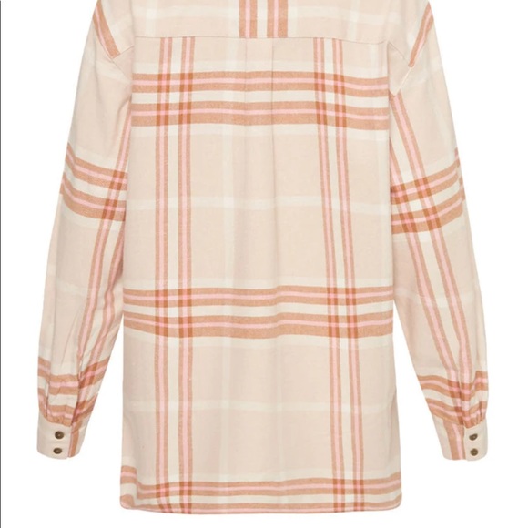 Spell Basecamp Flannel in Musk - Picture 12 of 15